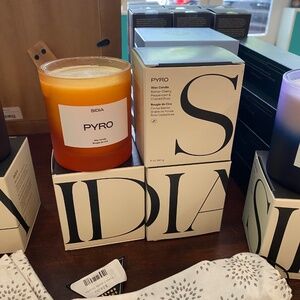 Sidia Pyro Candle